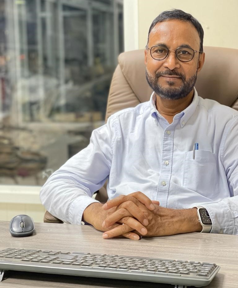 Chairman and managing director image